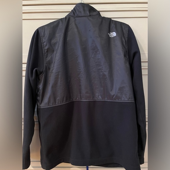The North Face Boys black lightweight coat/jacket Size 18-20 - Picture 2 of 4